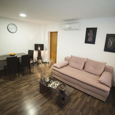 Apartments Dijana Zagreb Exterior foto